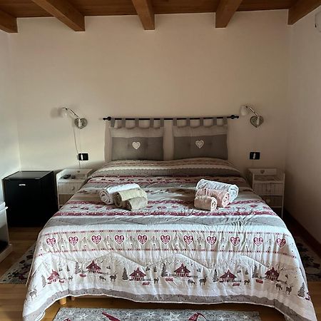 Hotel Lo Sougnet à Hone Extérieur photo