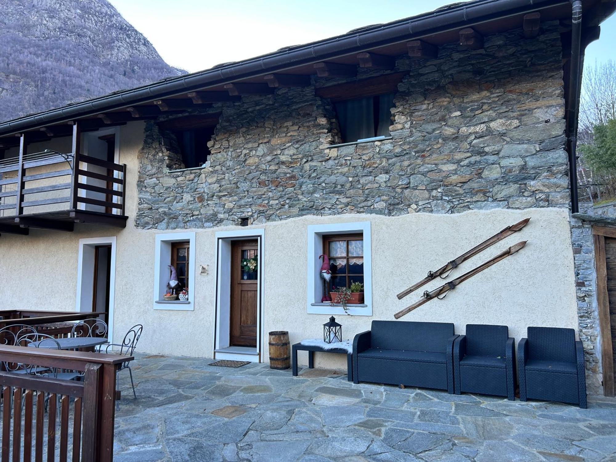 Hotel Lo Sougnet à Hone Extérieur photo
